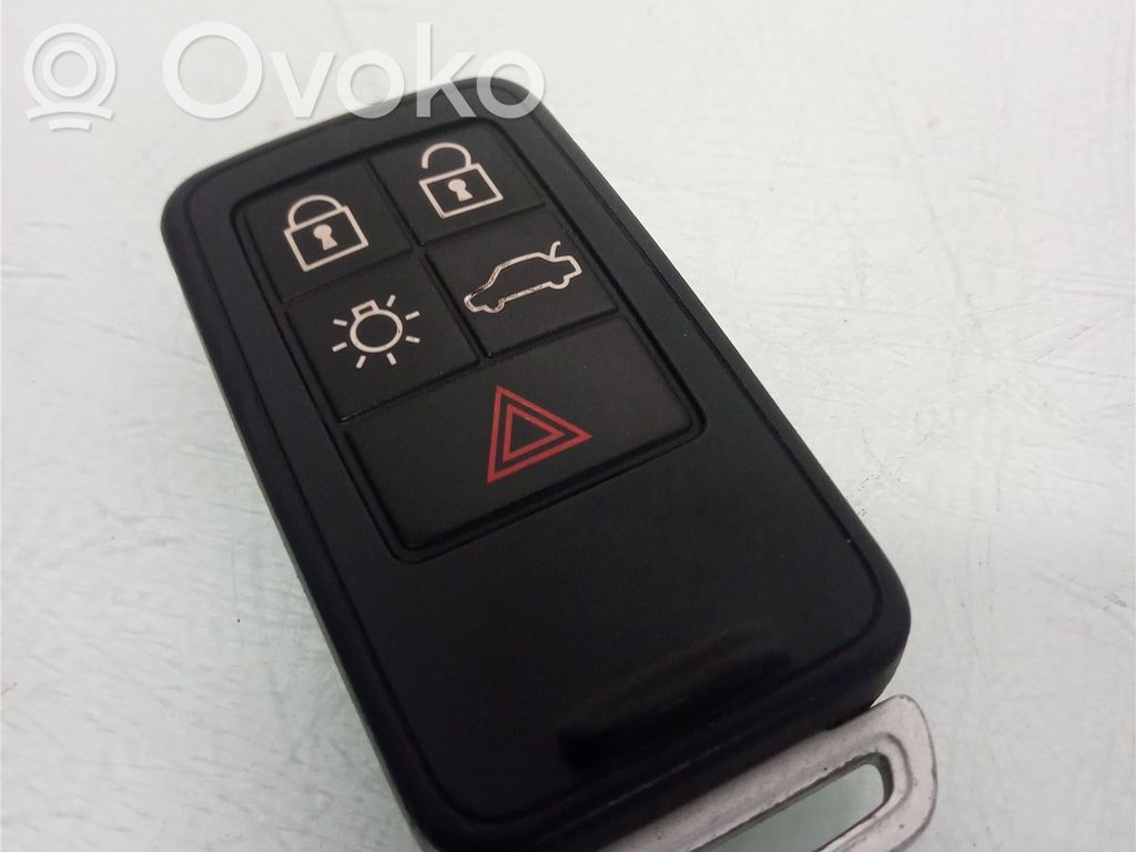 Volvo V70 Virta-avain/kortti 