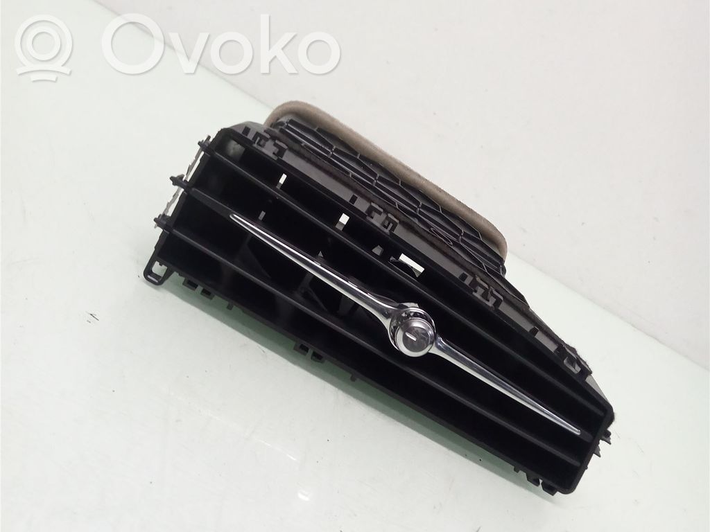 Volvo S90, V90 Dysze / Kratki środkowego nawiewu deski rozdzielczej 