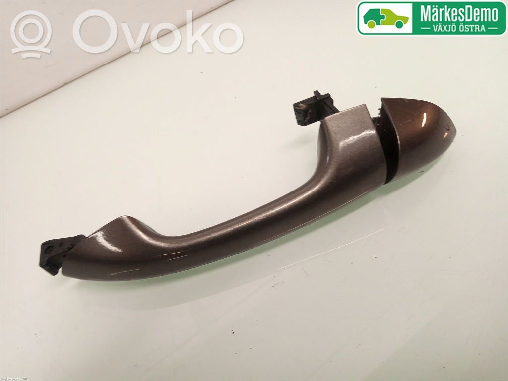 Etuoven ulkokahva   82651A2000,82652A2100,82652A2100