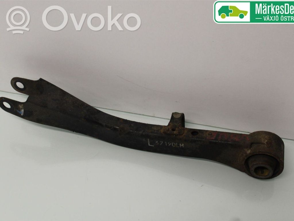 Subaru Outback Wahacz tylny 