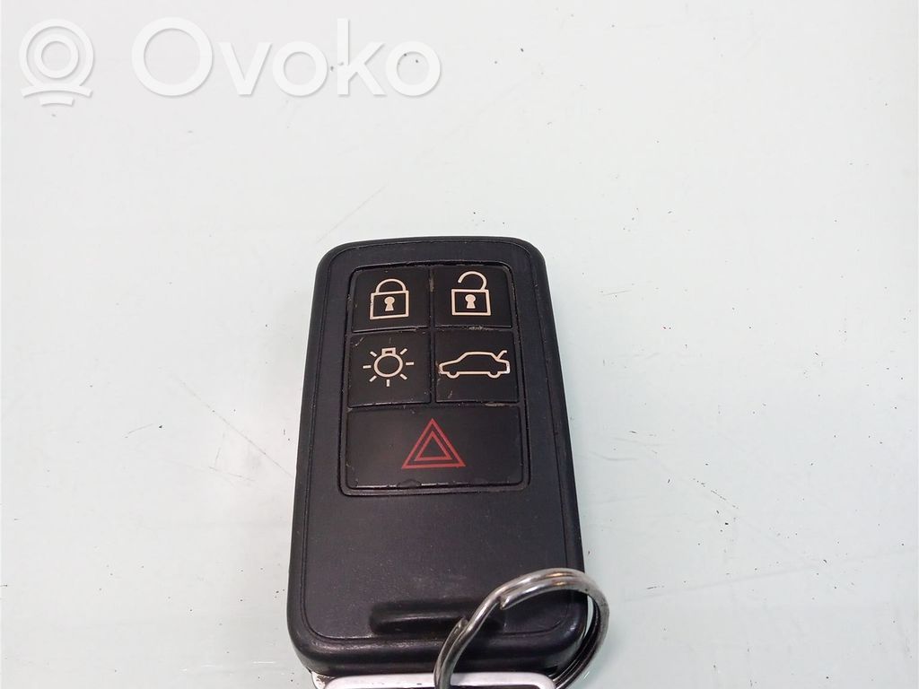 Volvo V70 Virta-avain/kortti 