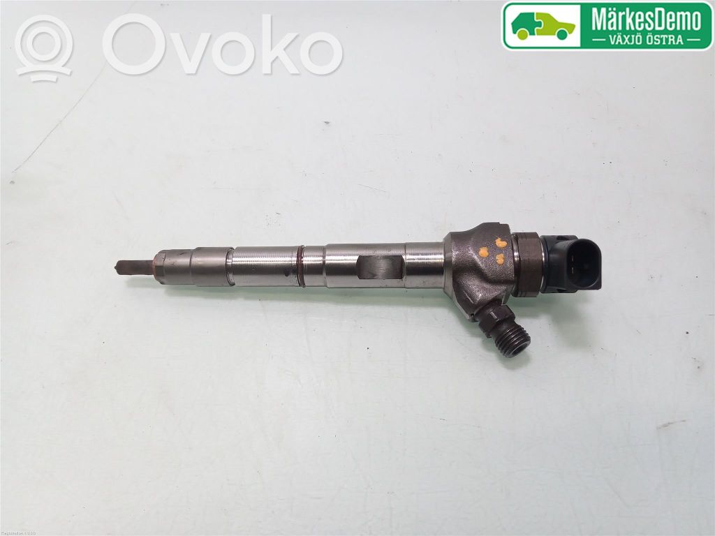 Inyector de combustible   04L130277AE