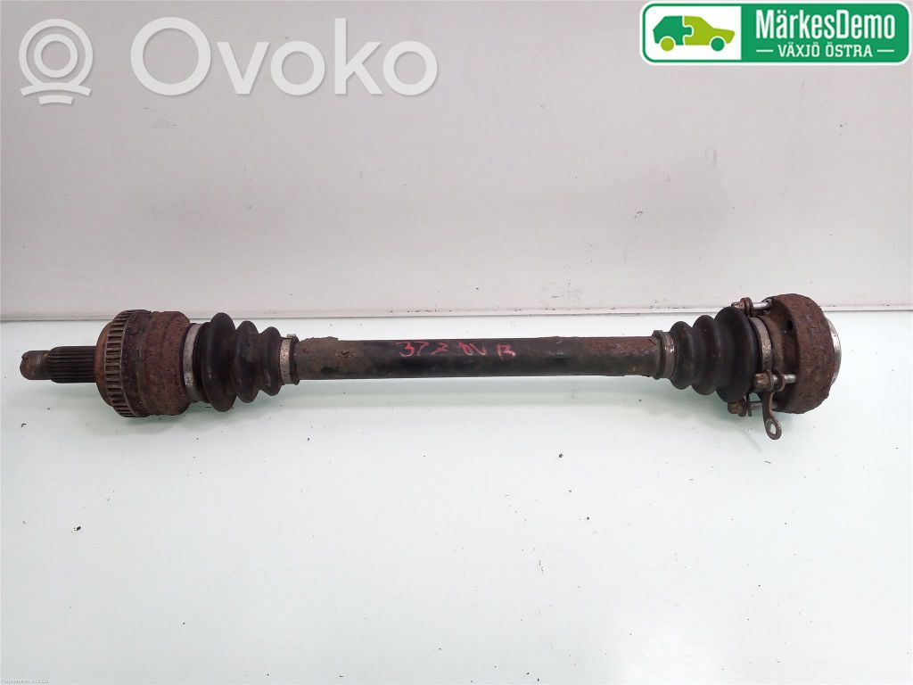 Takavetoakseli   33217553561
