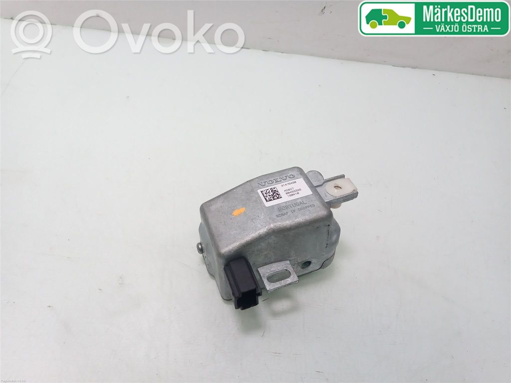 Volvo V90 Cross Country Ohjauspyörän lukitus 