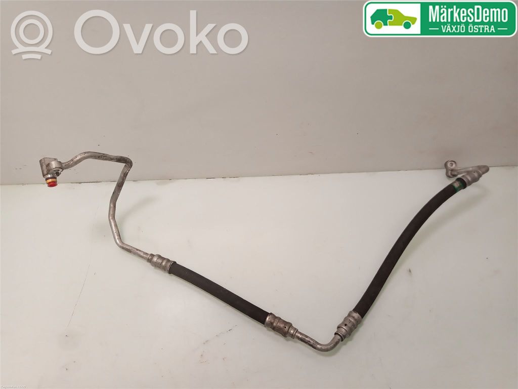 BMW 3 E90 E91 Ilmastointilaitteen putki (A/C) 