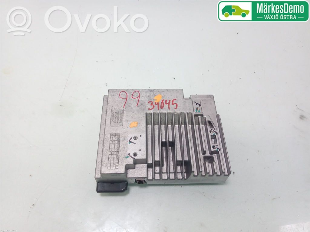 Head unit multimedia control   KB8M669C0B