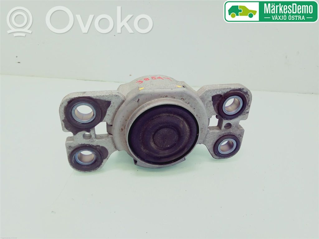 Engine mount bracket   31316875