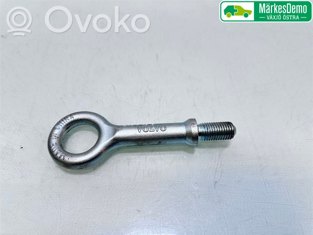 Volvo C30 Anillo de remolque 