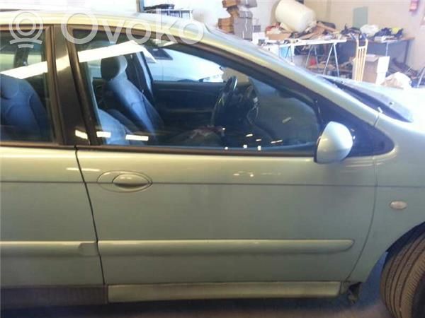 Front door   9004P0