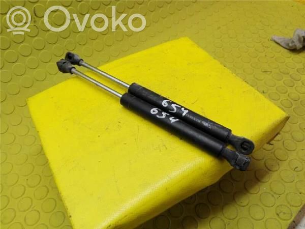 Renault Megane I Tailgate/trunk/boot lid buffer 