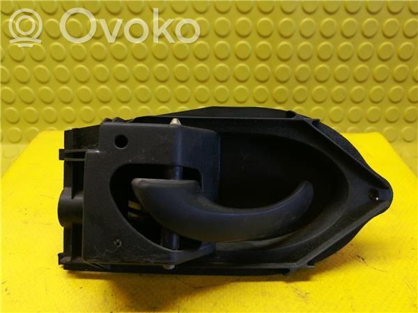 Front door interior handle   1066787