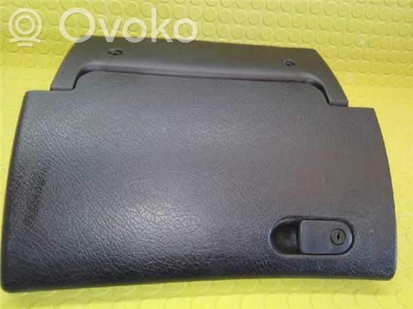 Opel Vectra B Daiktadėžė 