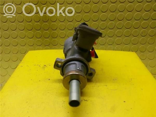 Brake booster   4646922