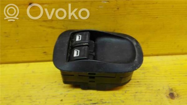 Peugeot 206 Electric window control switch 
