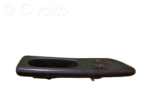 Electric window control switch   7701686,770167