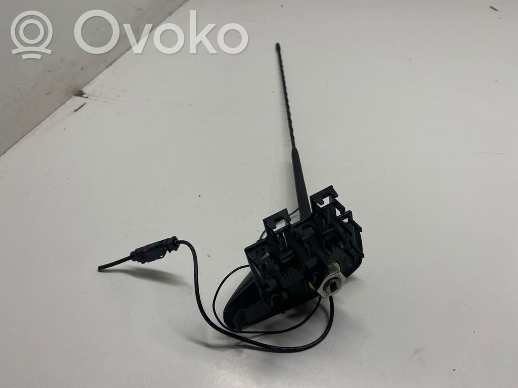 BMW 1 E81 E87 Radion antenni 