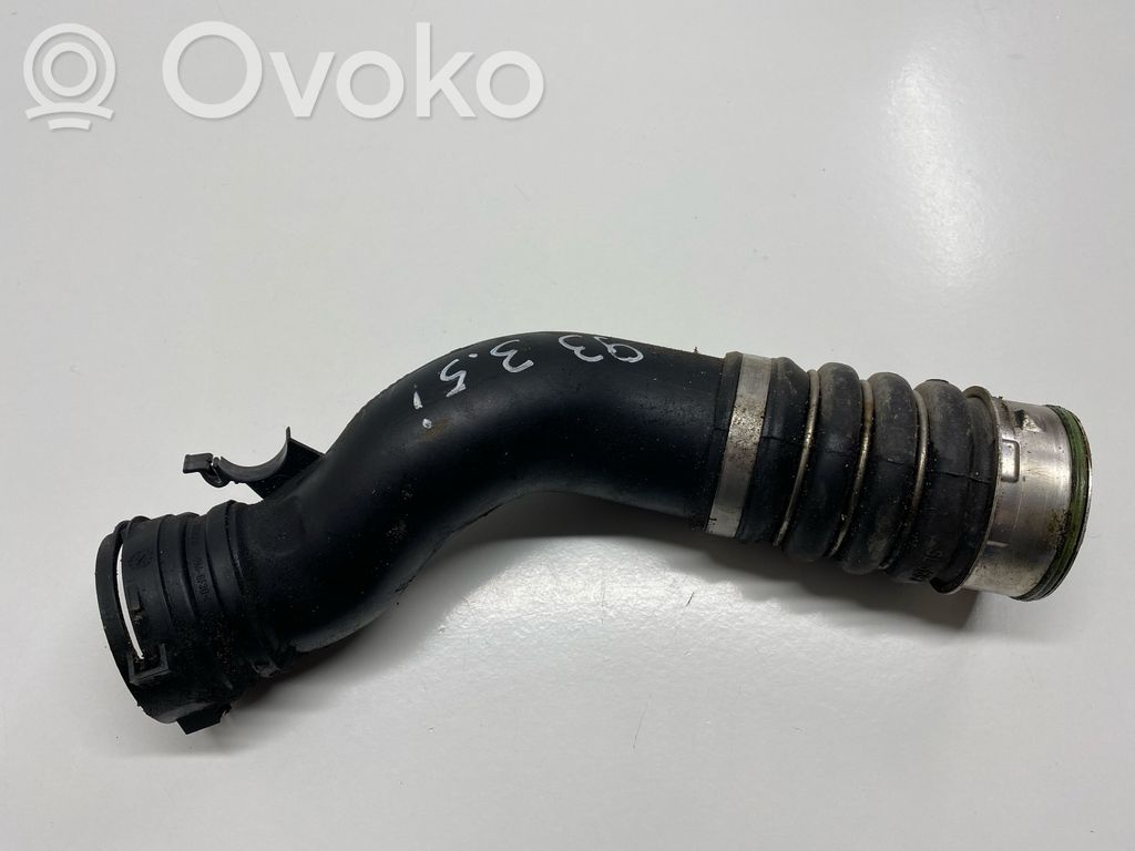 BMW 3 E92 E93 Välijäähdyttimen letku 