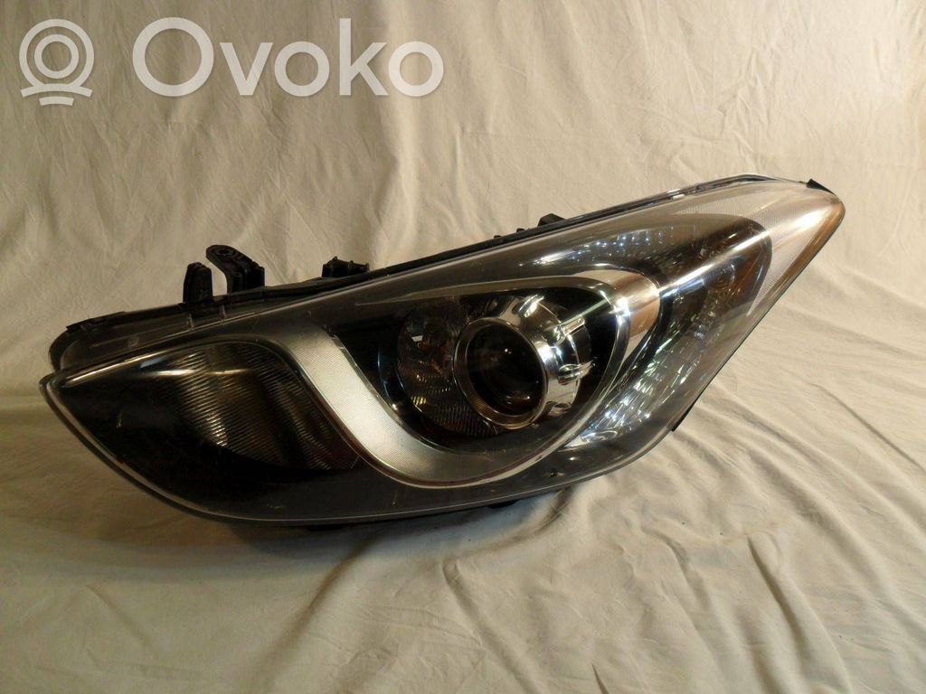 Hyundai i30 Scheinwerfer 