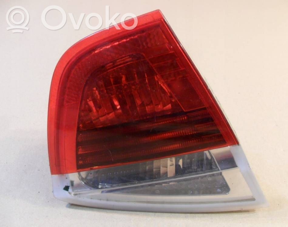 Rear/tail lights   6937459