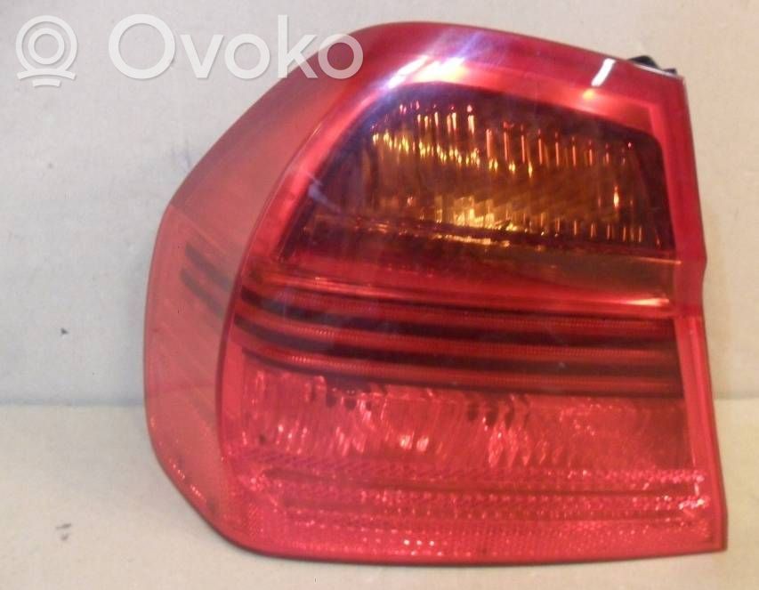 Rear/tail lights   1804154