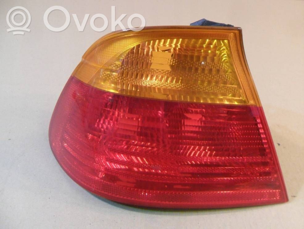 BMW 3 E46 Aizmugurējais lukturis virsbūvē 