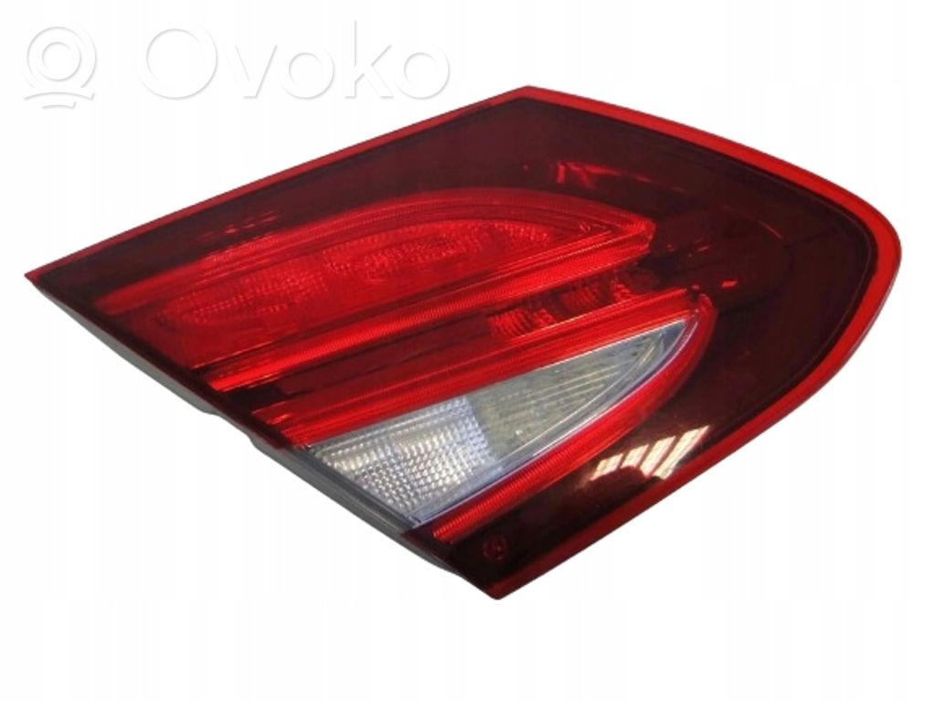 Mercedes-Benz C W205 Lampy tylnej klapy bagażnika 