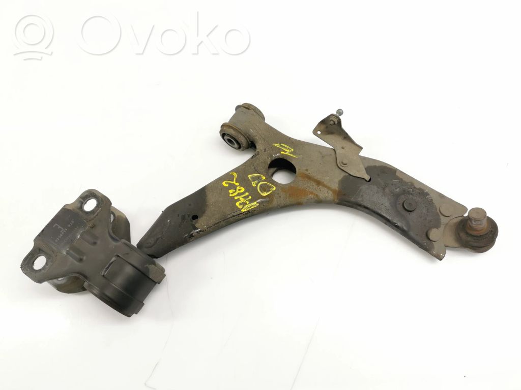 Front control arm   AV613A262DA