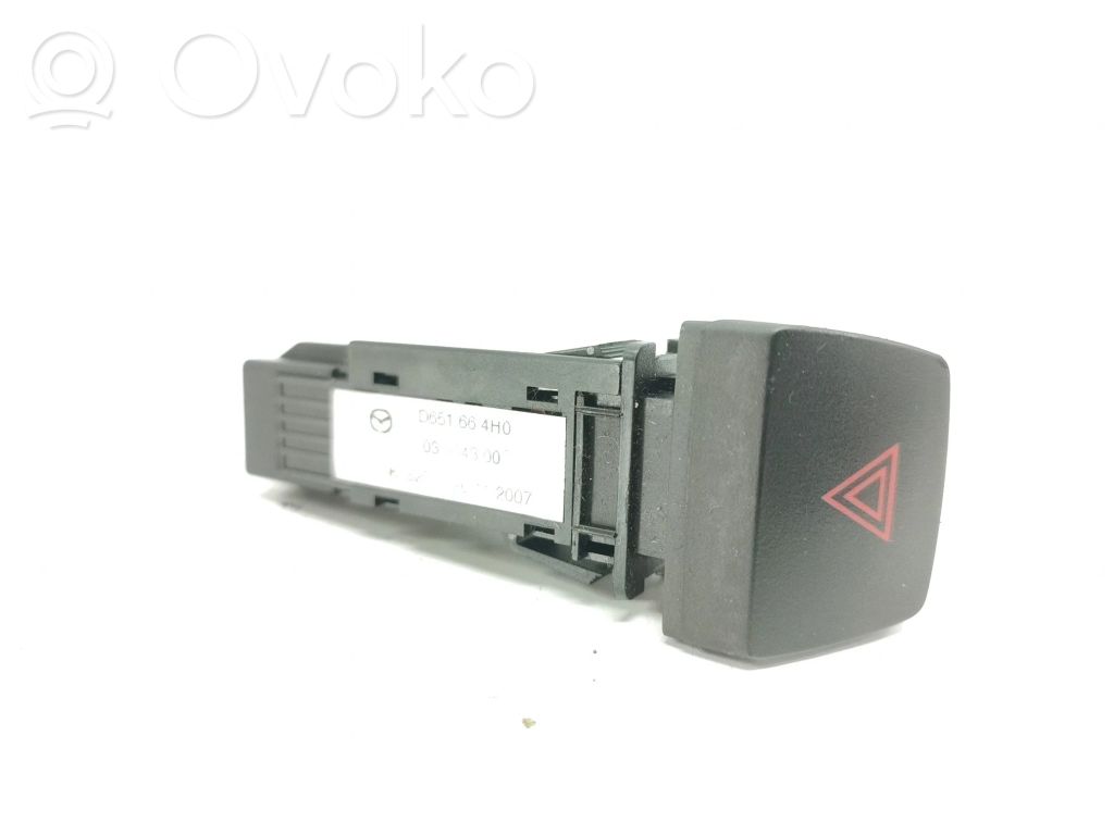 Hätävilkkujen kytkin   D651664H0