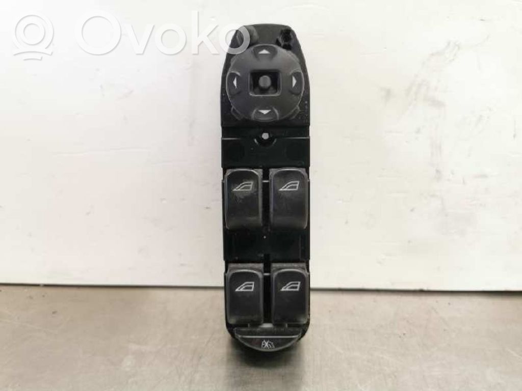 Jaguar X-Type Przyciski szyb 