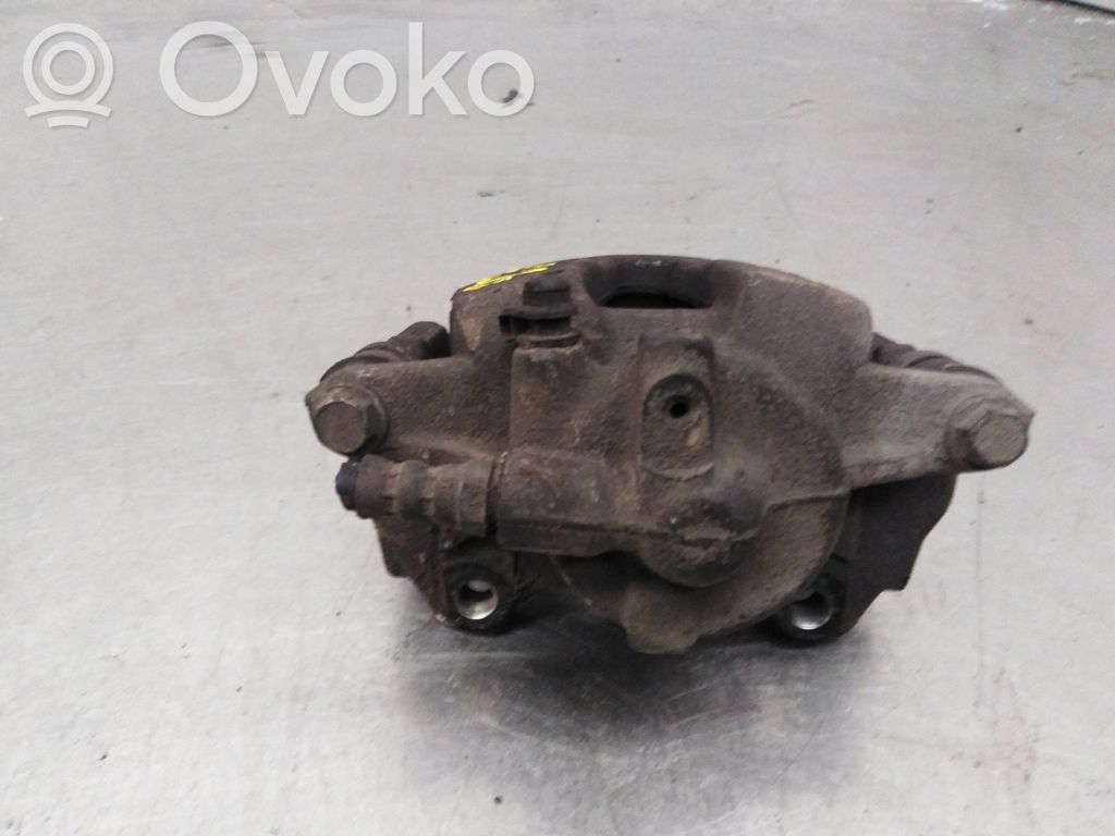 Caliper de freno delantero