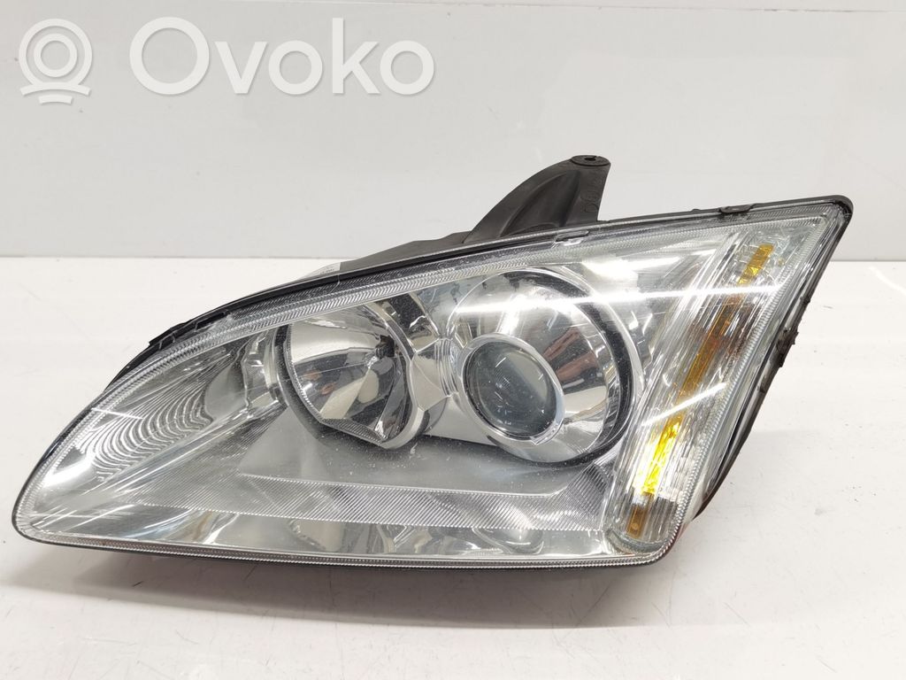 Ford Focus Scheinwerfer 