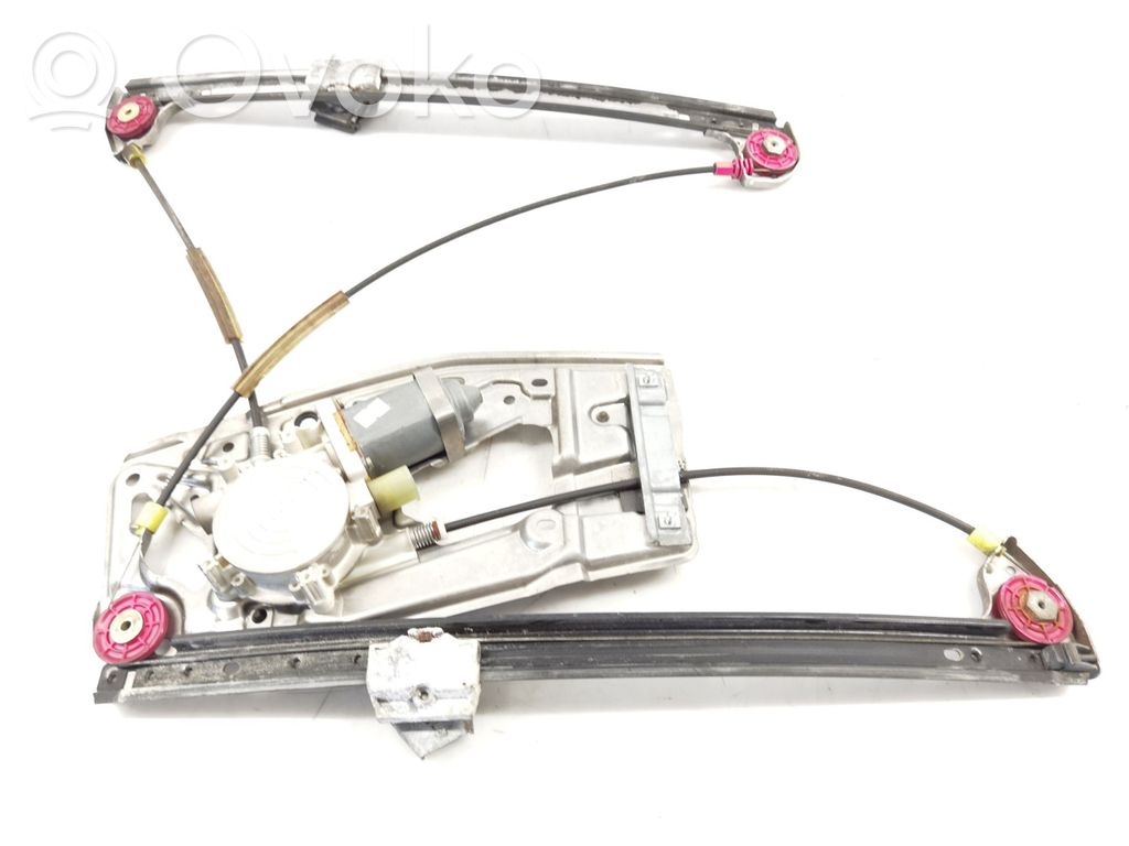 Front door manual window regulator   67628360511