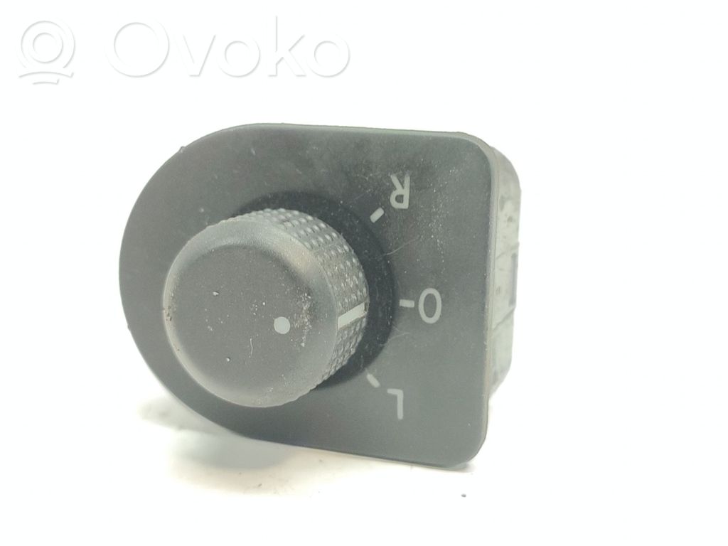 Comutator oglinzi laterale   1J1959565D