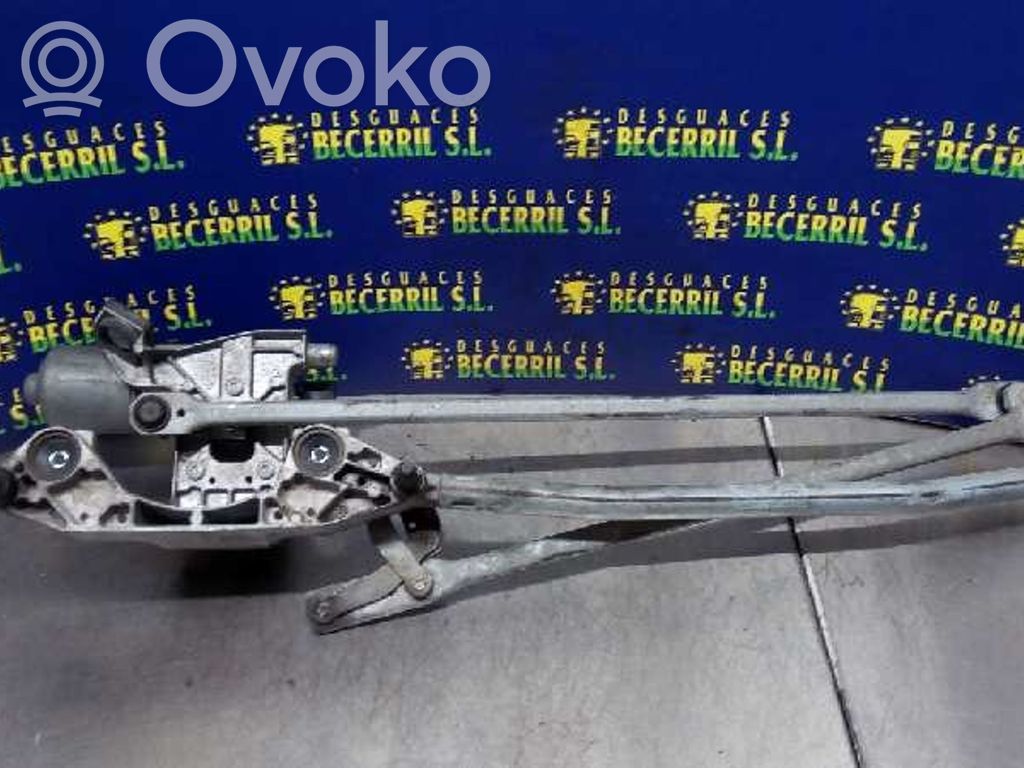 Front wiper blade arm
