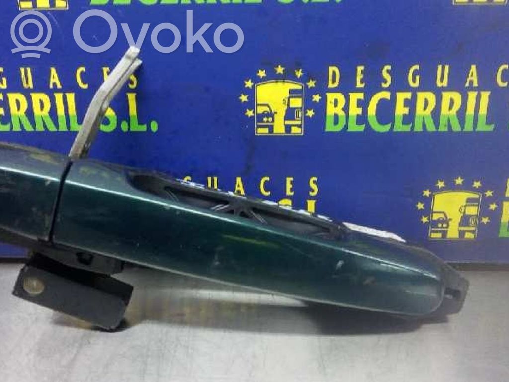 Toyota Corolla E110 Manecilla externa puerta trasera 