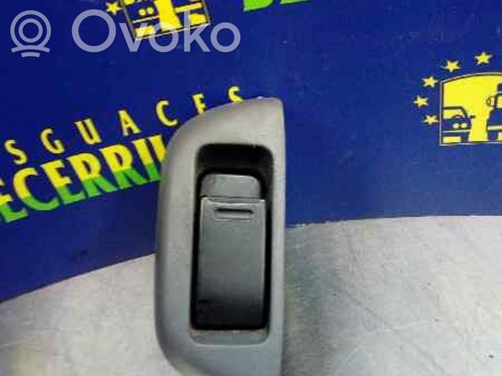 Peugeot 107 Przyciski szyb 