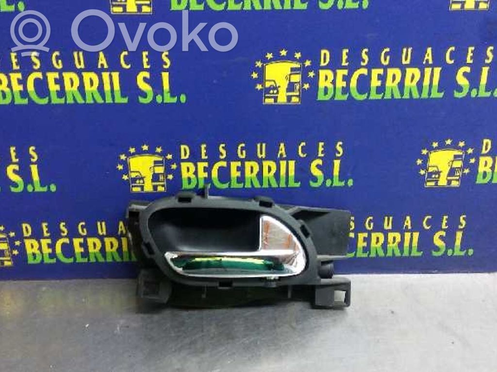 Peugeot 407 Maniglia interna per portiera anteriore