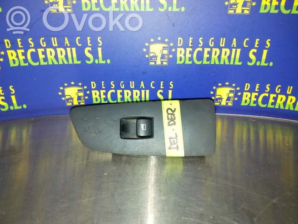 Interruptor del elevalunas eléctrico   6935534