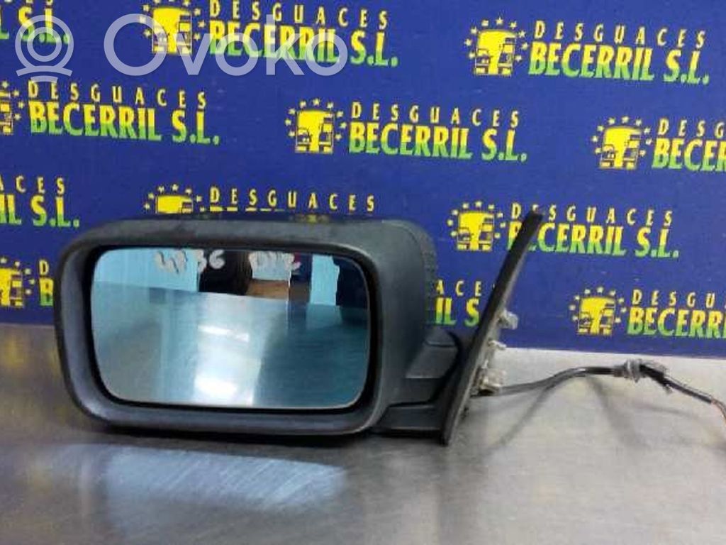 Front door electric wing mirror