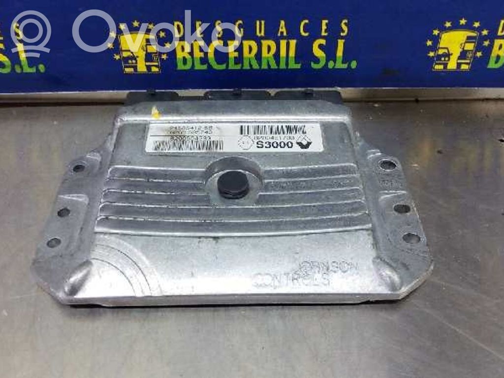 Unidad de control/módulo del motor   8200504593,215854126B