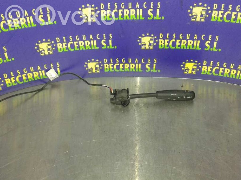 Peugeot 206 Interrupteur / bouton multifonctionnel 