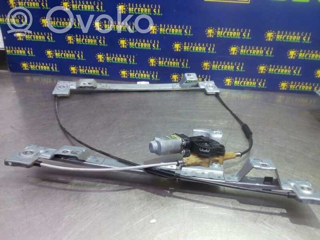 Renault Kangoo II Macara geam față manuală 