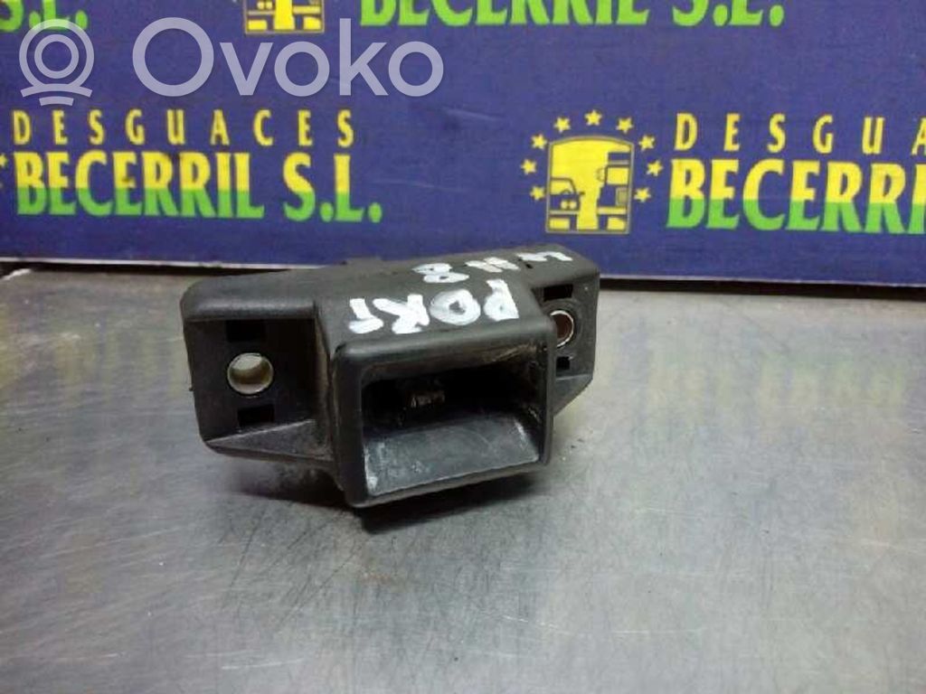 Renault Clio I Încuietoare portbagaj 