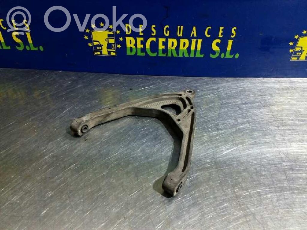 Brazo de suspensión delantero