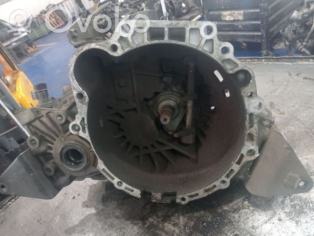Hyundai Accent Cutie viteze manuală cu 5 trepte 