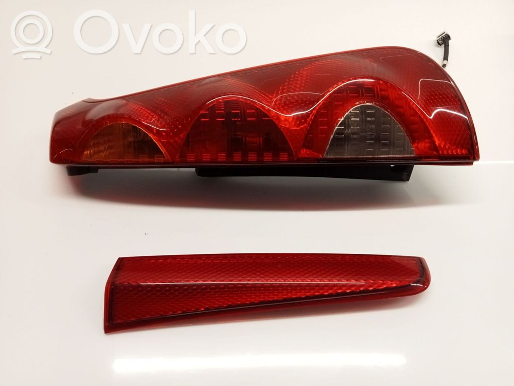 Rear/tail lights