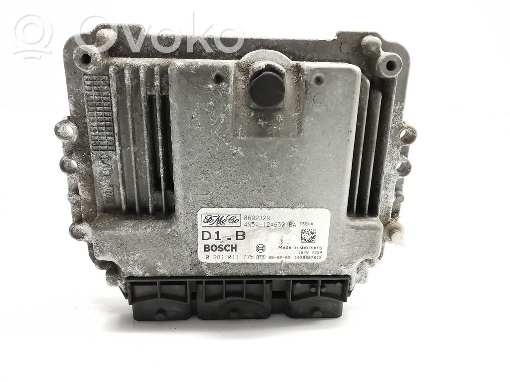 Unidad de control/módulo del motor   8692329
