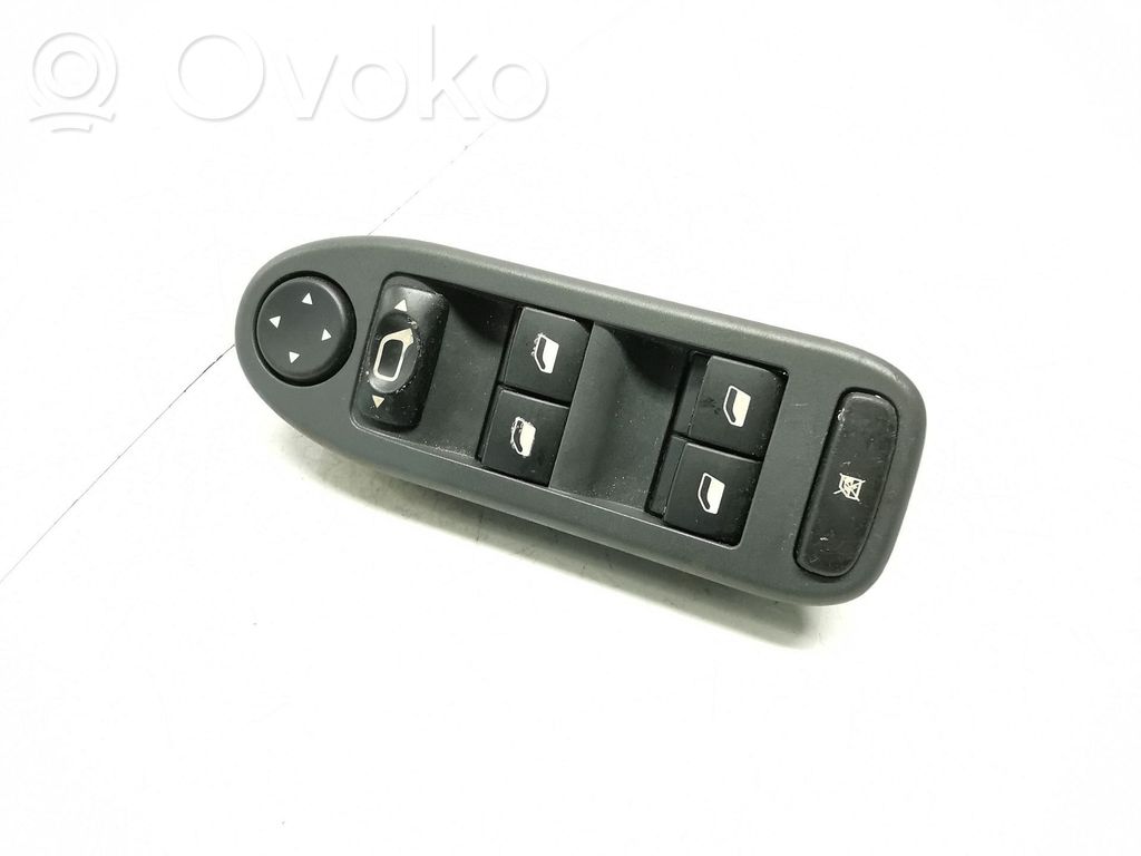 Electric window control switch   96498423ZF