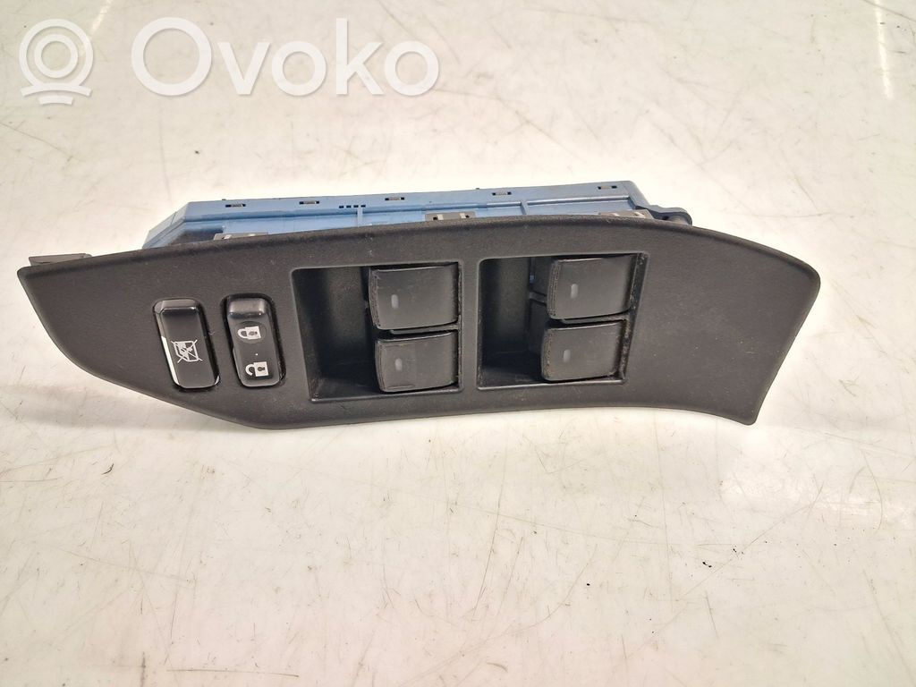 Electric window control switch   8404005020
