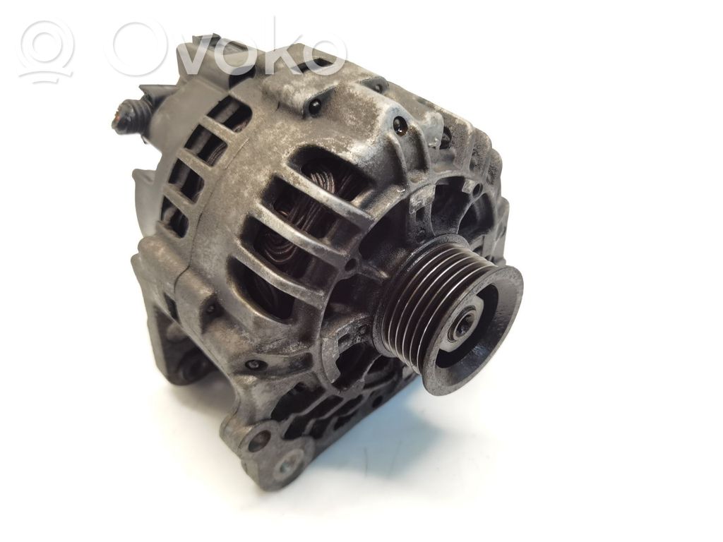 Volkswagen Polo IV 9N3 Generatore/alternatore